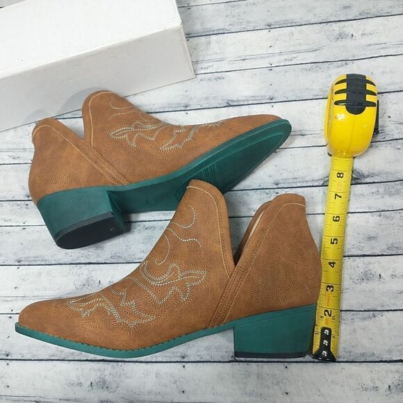 Jolimall Women SZ 11 Split Ankle Boot Cognac with Teal Soles Stitch Western . - Picture 9 of 10